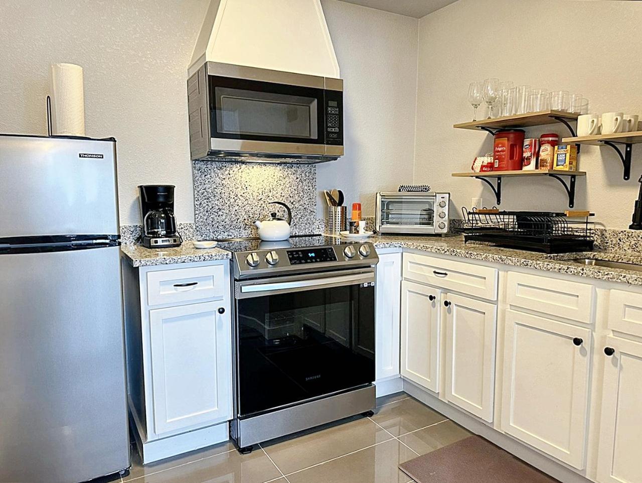 Full-Kitchen 2Br Near Plaza District #31A Villa โอคลาโฮมาซิตี้ ภายนอก รูปภาพ
